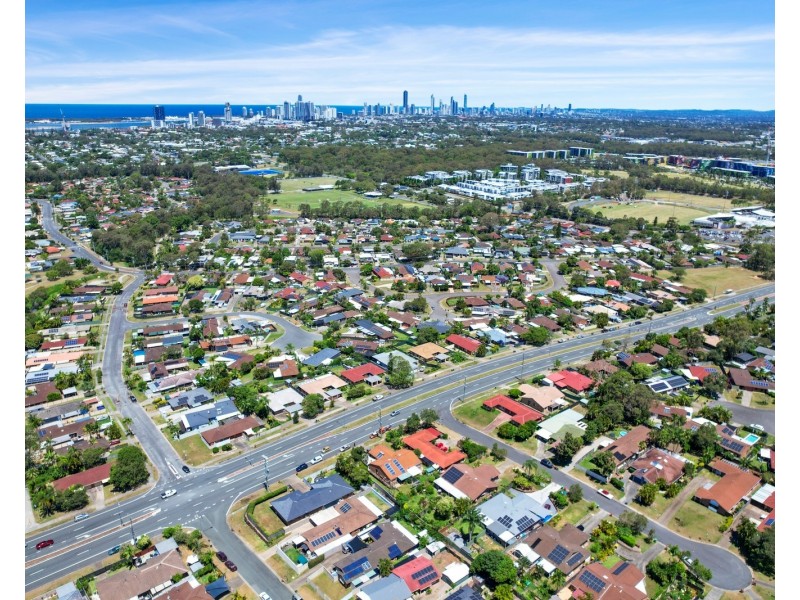 2/192 Olsen Avenue, Arundel QLD 4214