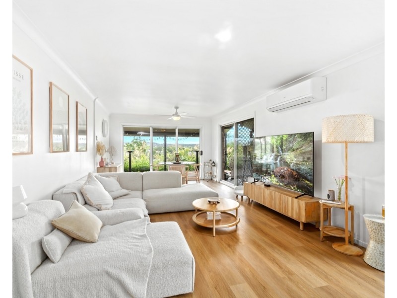 15 Banksiadale Close, Elanora QLD 4221