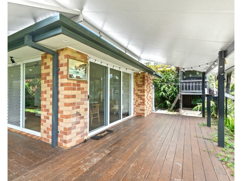 15 Banksiadale Close, Elanora QLD 4221