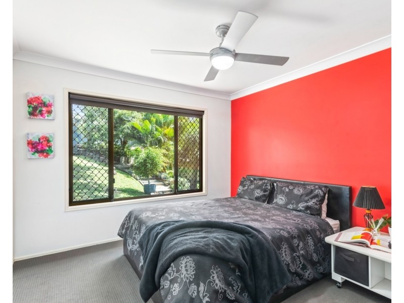 7 Nollamara Drive, Elanora QLD 4221