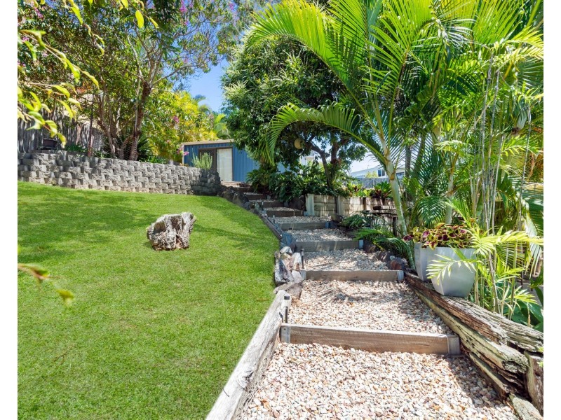 7 Nollamara Drive, Elanora QLD 4221