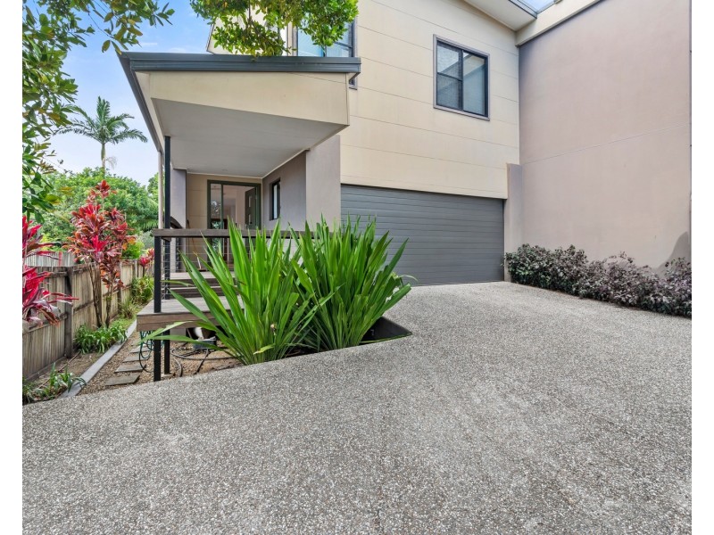 1/10 Guineas Creek Road, Currumbin Waters QLD 4223