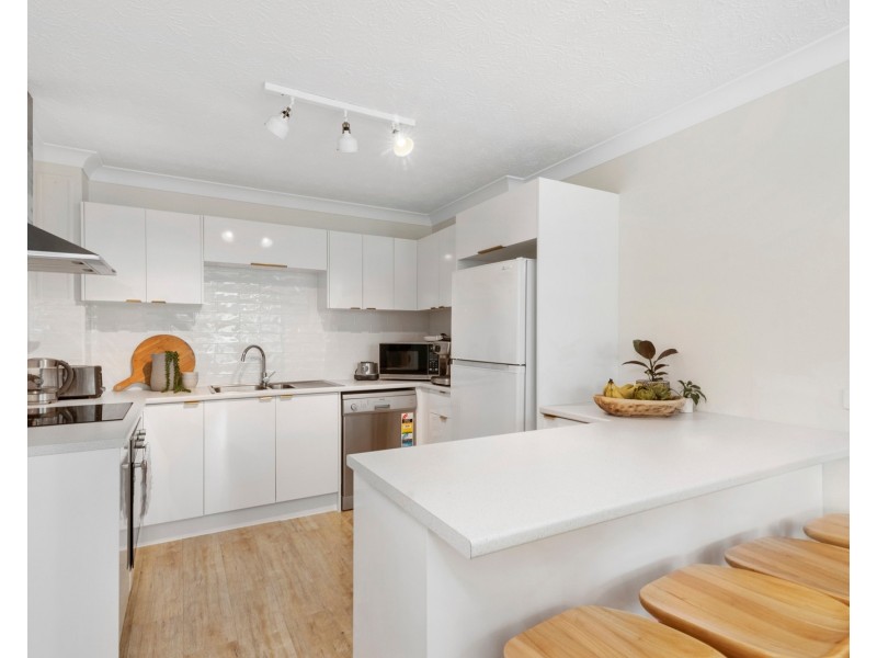 1/11 Nalla Court, Palm Beach QLD 4221