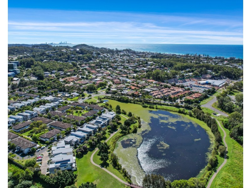 10/2 Inland Drive, Tugun QLD 4224