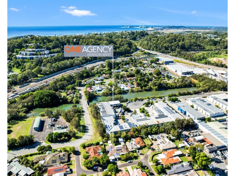 1/4 Natasha Ct, Currumbin Waters QLD 4223