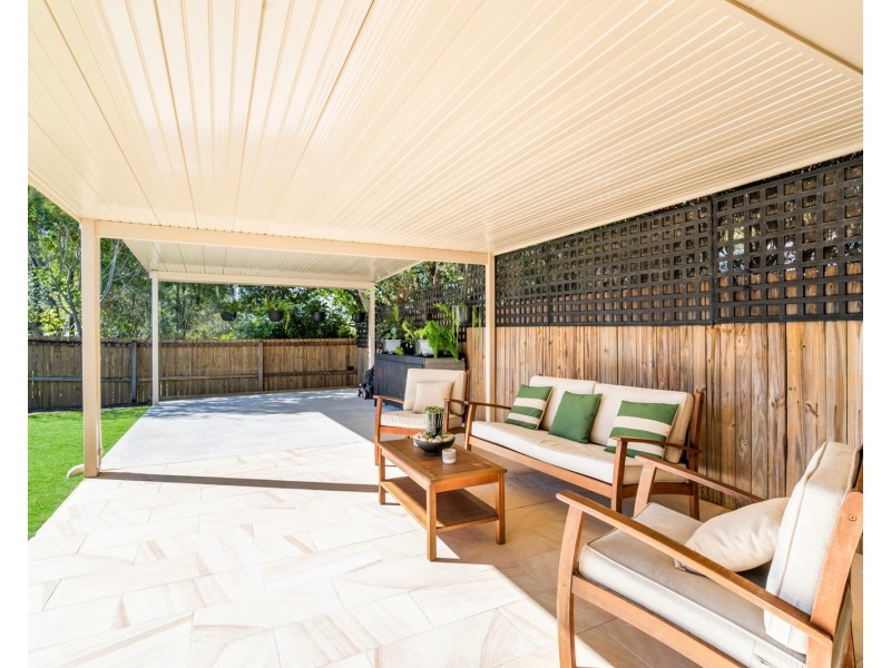 1/4 Natasha Ct, Currumbin Waters QLD 4223