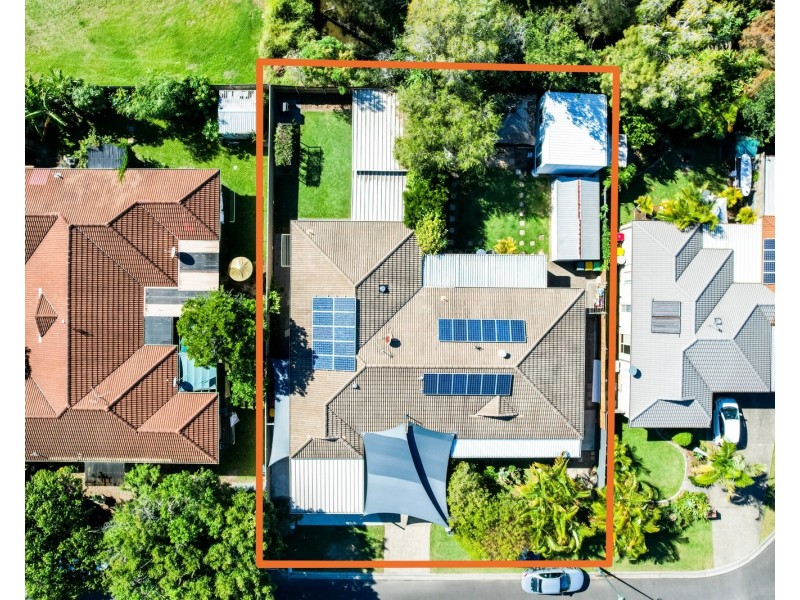 1/4 Natasha Ct, Currumbin Waters QLD 4223