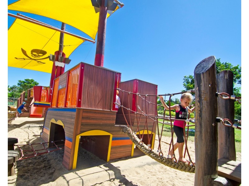 4/66 Sarawak Avenue, Palm Beach QLD 4221