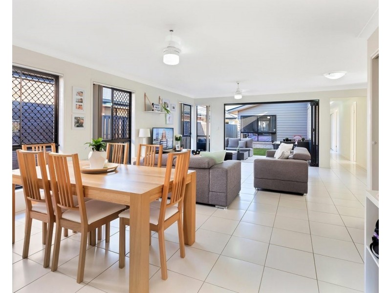 7 Girraween Street, Pimpama QLD 4209