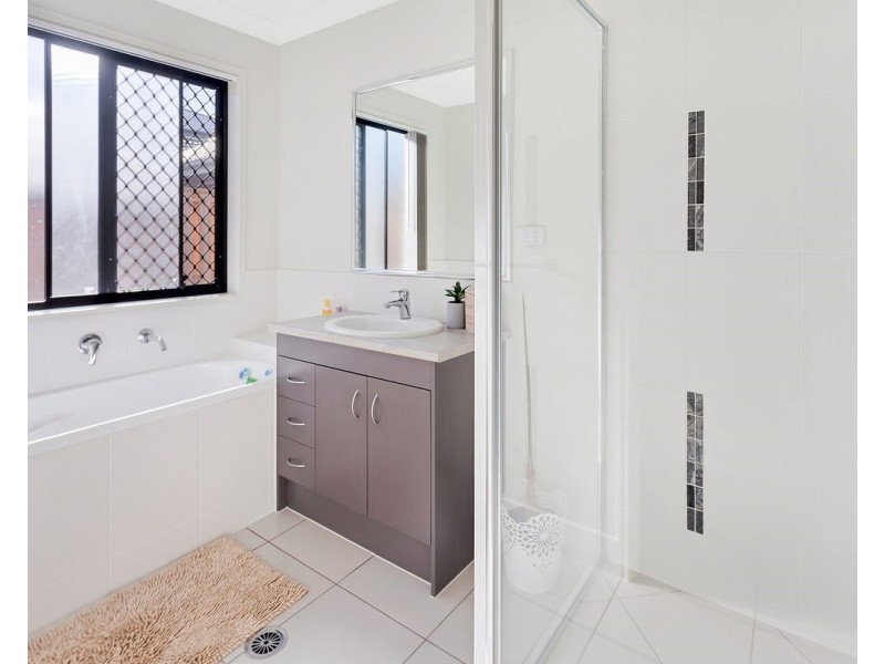 7 Girraween Street, Pimpama QLD 4209