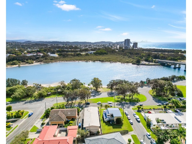 4/74 Duringan Street, Currumbin QLD 4223