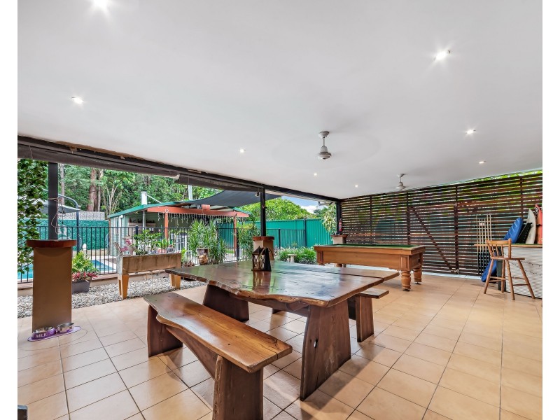 8 Drumfish Drive, Currumbin Waters QLD 4223