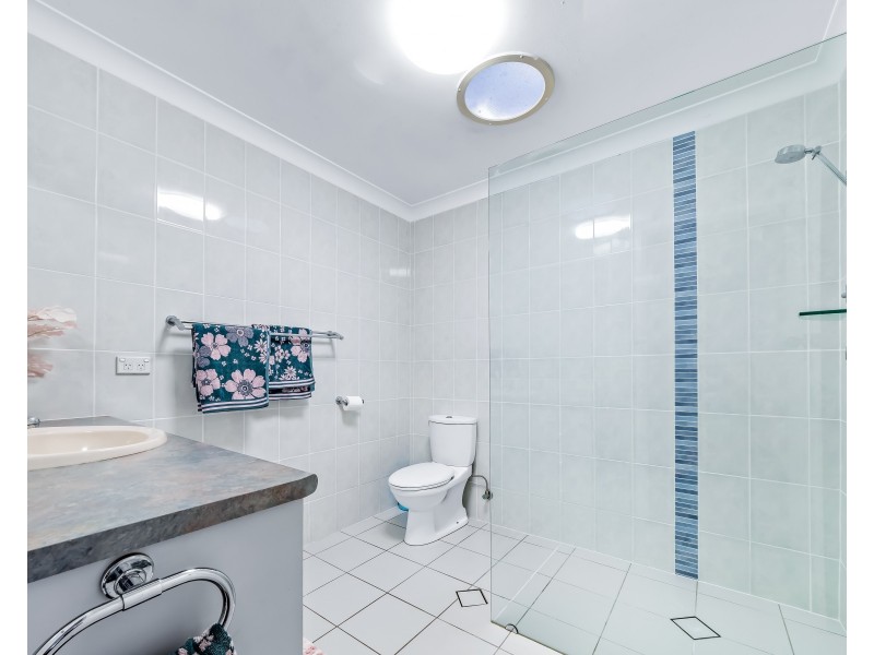 8 Drumfish Drive, Currumbin Waters QLD 4223