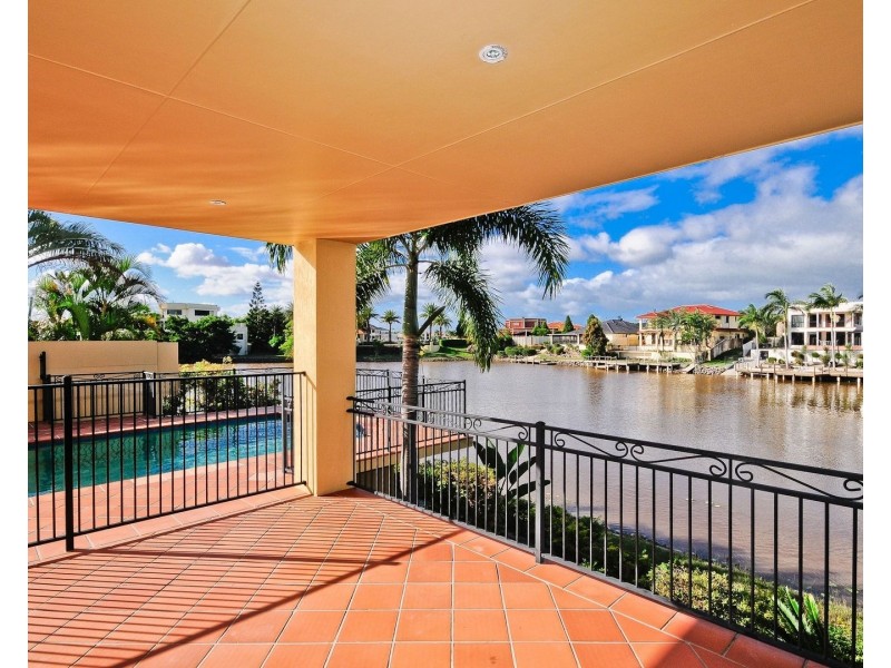 5 Staysail Crescent, Clear Island Waters QLD 4226