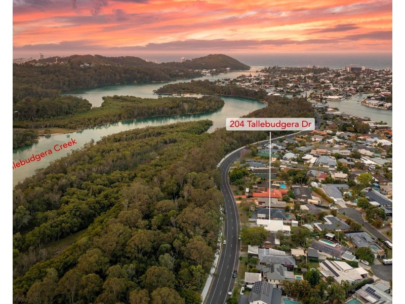 204 Tallebudgera Drive, Palm Beach QLD 4221