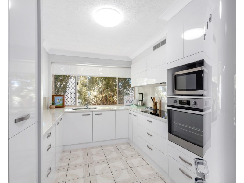 2/1251 Gold Coast Highway, Palm Beach QLD 4221