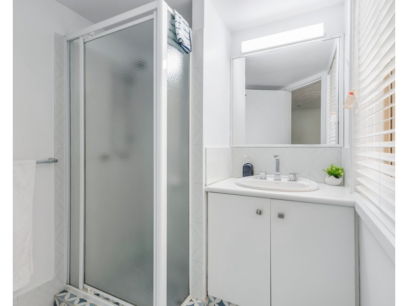 2/1251 Gold Coast Highway, Palm Beach QLD 4221