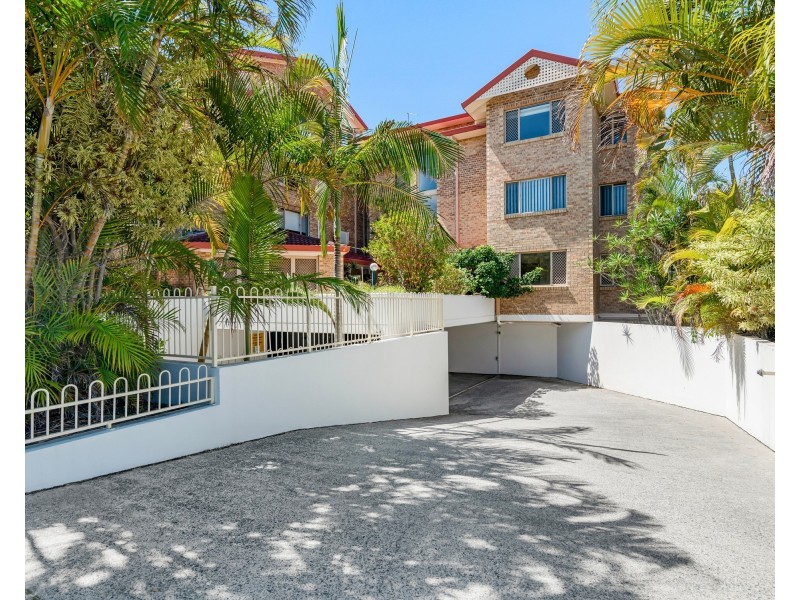 2/1251 Gold Coast Highway, Palm Beach QLD 4221