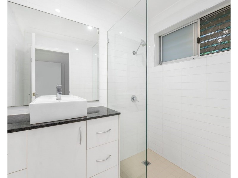 2/67 Laguna Avenue, Palm Beach QLD 4221