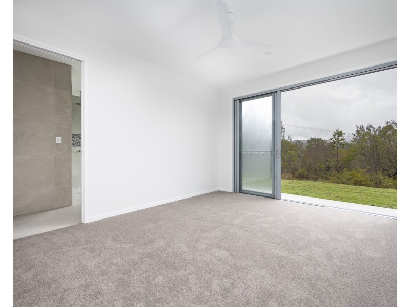 70 Whiptail Place, Nerang QLD 4211
