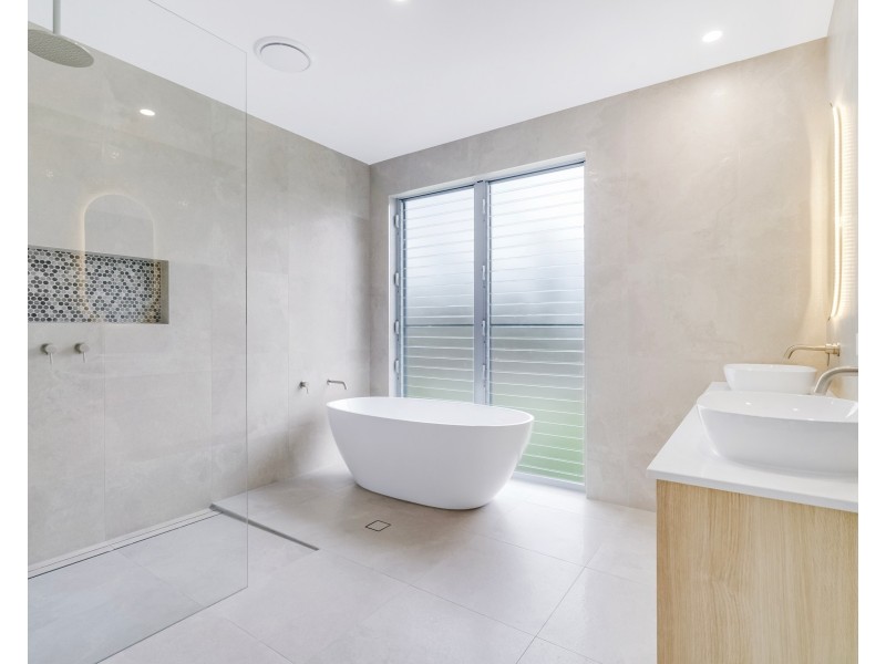 70 Whiptail Place, Nerang QLD 4211