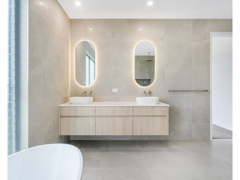 70 Whiptail Place, Nerang QLD 4211