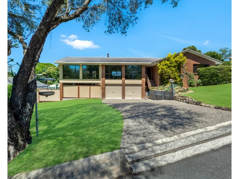 4 Taproot Place, Elanora QLD 4221
