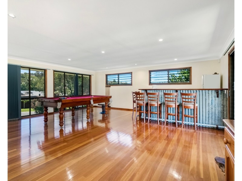 4 Taproot Place, Elanora QLD 4221