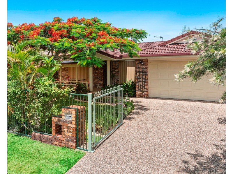 33 Cannon Drive, Currumbin Waters QLD 4223