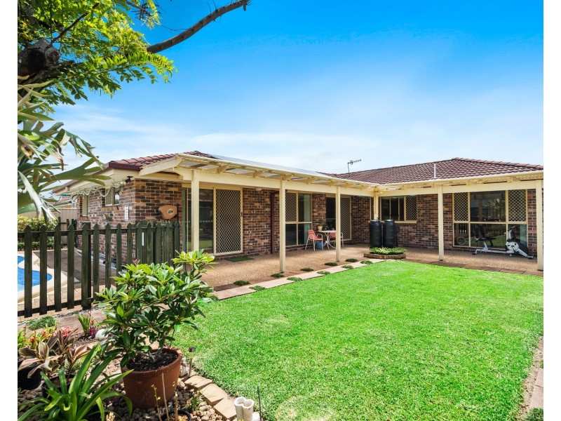 33 Cannon Drive, Currumbin Waters QLD 4223