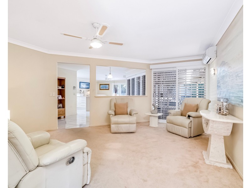 37 Wilkinson Crescent, Currumbin Waters QLD 4223