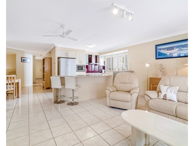 37 Wilkinson Crescent, Currumbin Waters QLD 4223