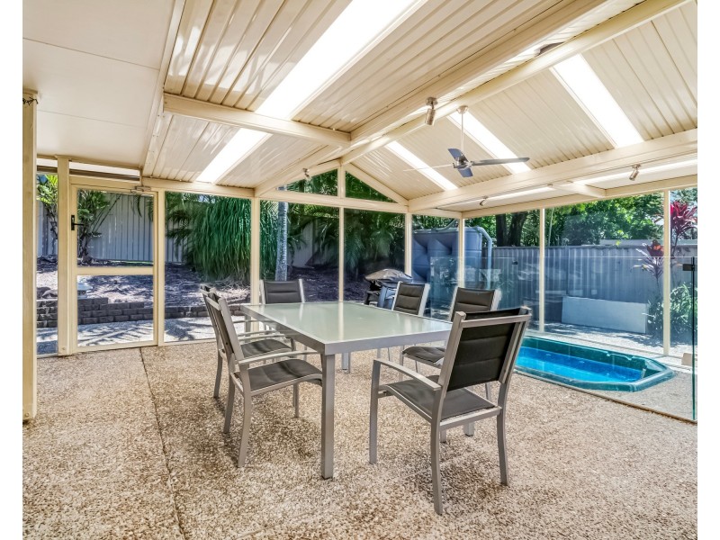 37 Wilkinson Crescent, Currumbin Waters QLD 4223