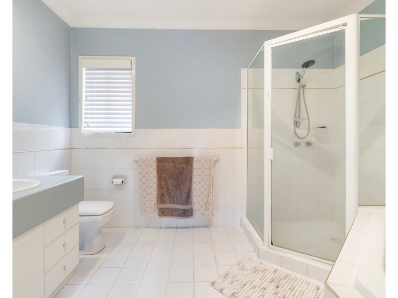 8 Exton Place, Mudgeeraba QLD 4213