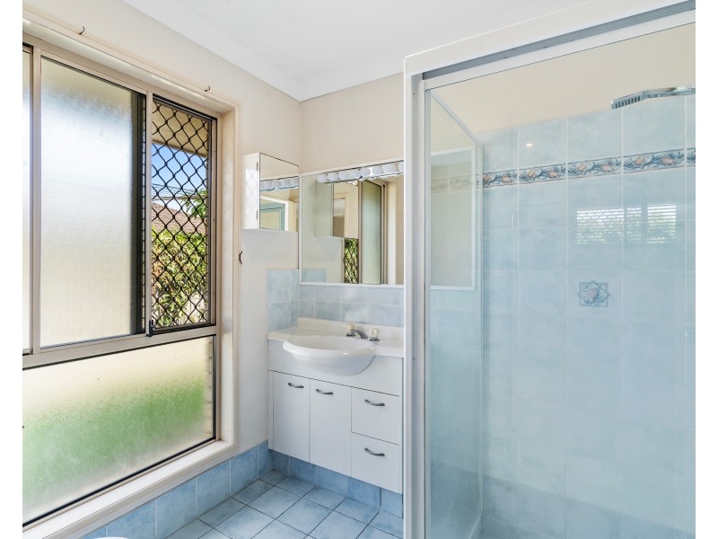 5 Admiral Crescent, Tugun QLD 4224