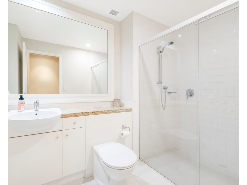 4137 Archer Hill, Benowa QLD 4217