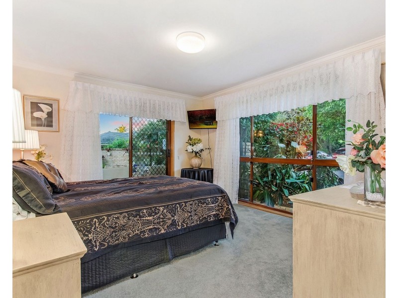 59 Martingale Circuit, Clear Island Waters QLD 4226