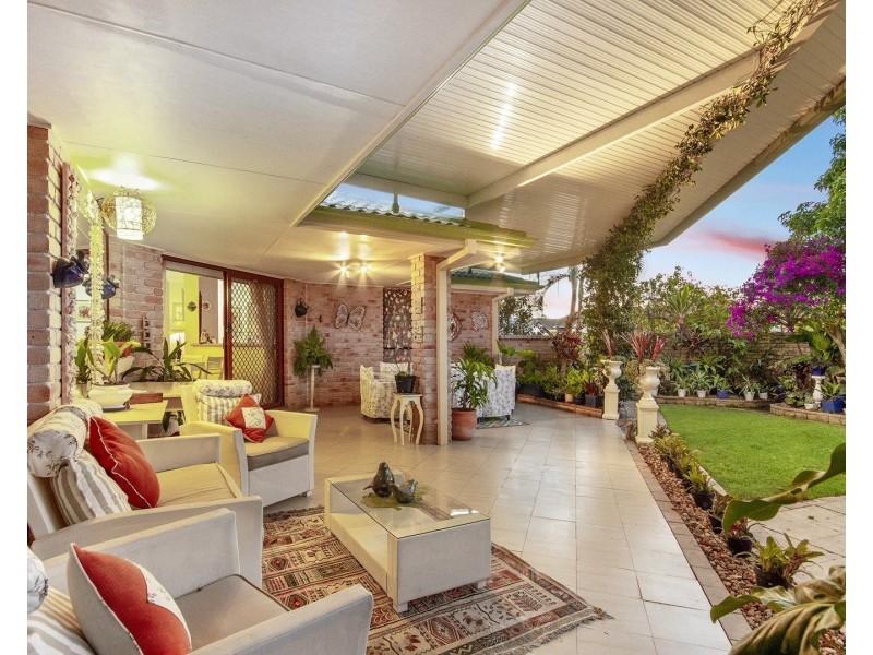59 Martingale Circuit, Clear Island Waters QLD 4226