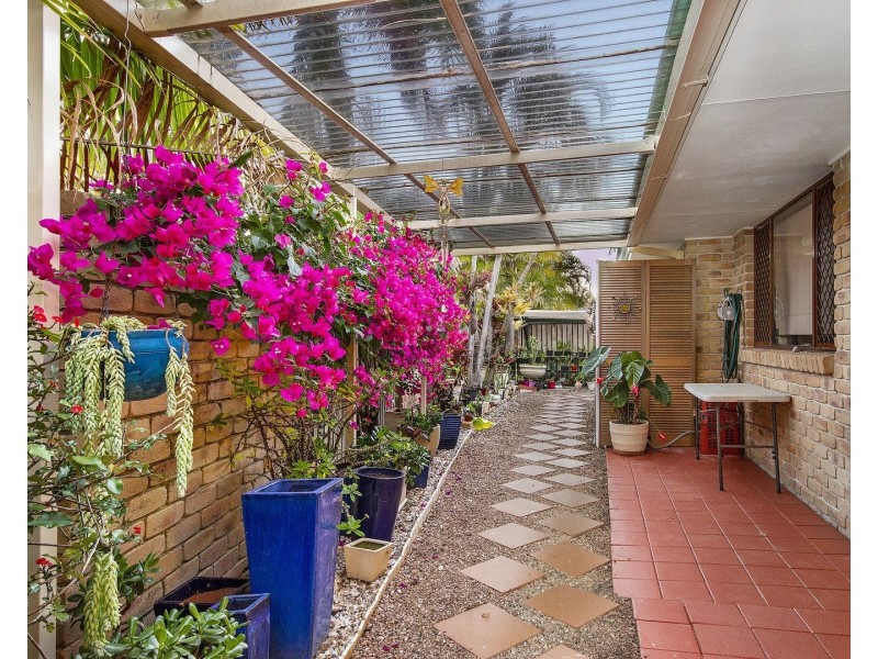 59 Martingale Circuit, Clear Island Waters QLD 4226