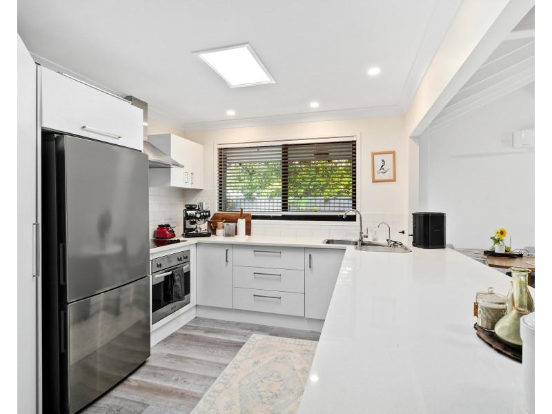 2/125 Townson Ave, Palm Beach QLD 4221