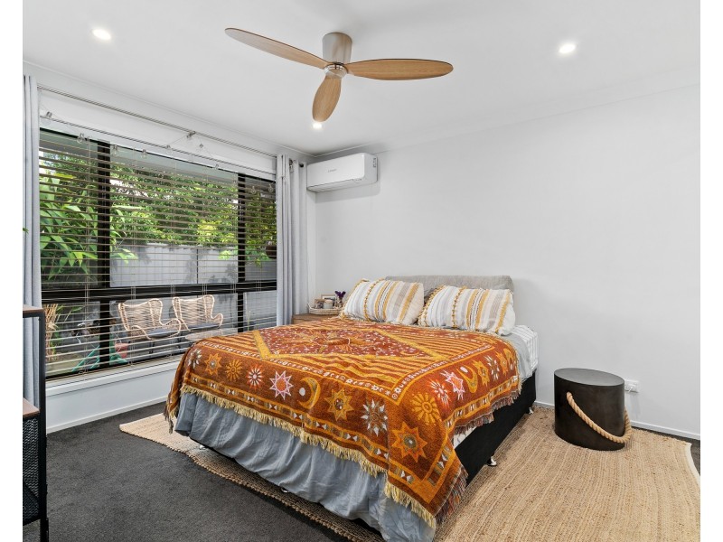2/125 Townson Ave, Palm Beach QLD 4221
