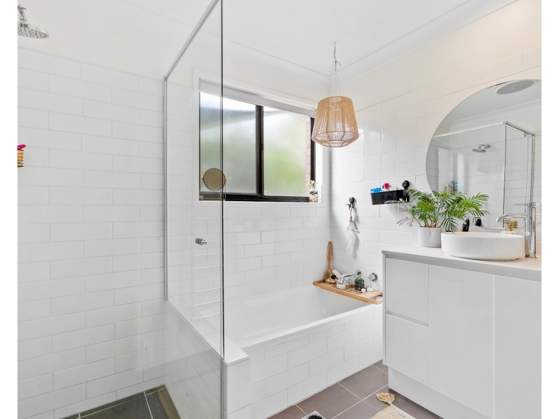 2/125 Townson Ave, Palm Beach QLD 4221