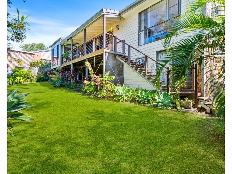 6 Hovea Court, Elanora QLD 4221