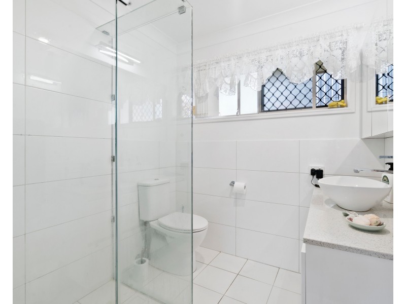 9 Wilkinson Crescent, Currumbin Waters QLD 4223