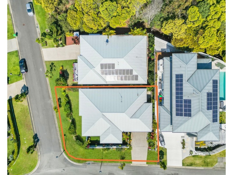 1/3 Element Street, Elanora QLD 4221