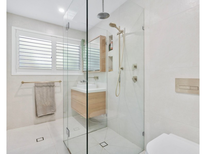 18/232 Guineas Creek Road, Elanora QLD 4221