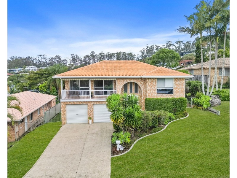 10 Robinson Place, Currumbin Waters QLD 4223