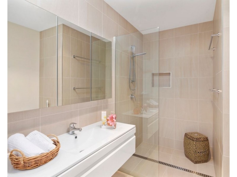 1/454 Cypress Terrace North, Palm Beach QLD 4221