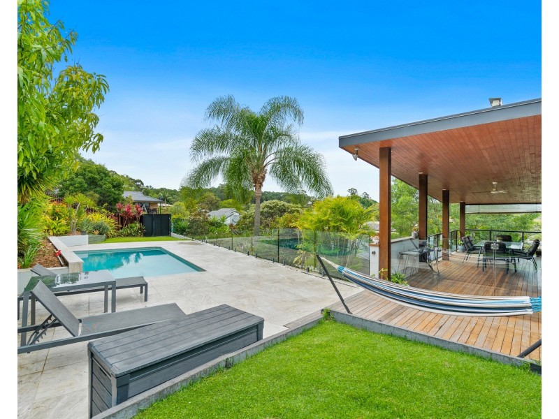 4 Chidlow Court, Elanora QLD 4221