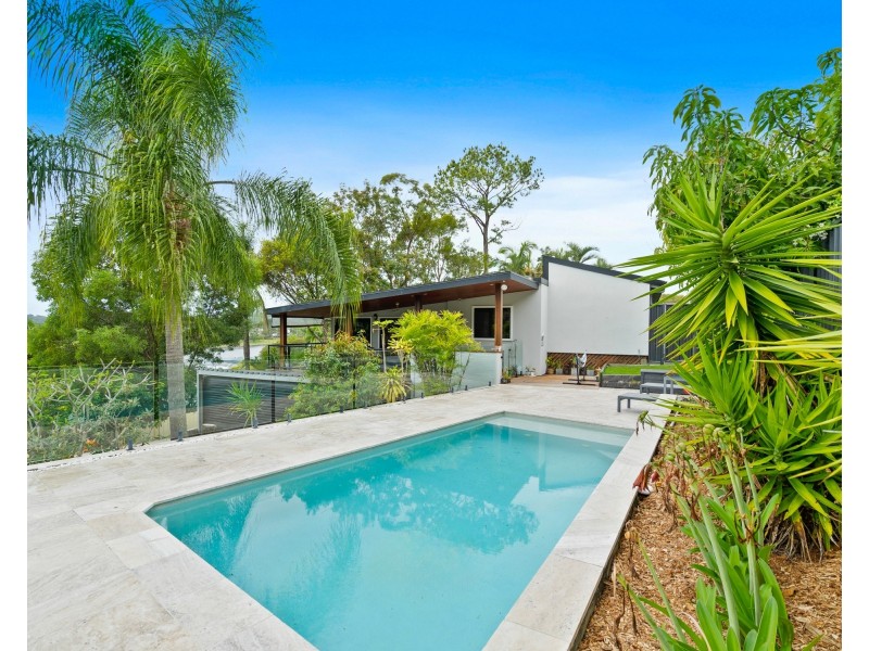 4 Chidlow Court, Elanora QLD 4221
